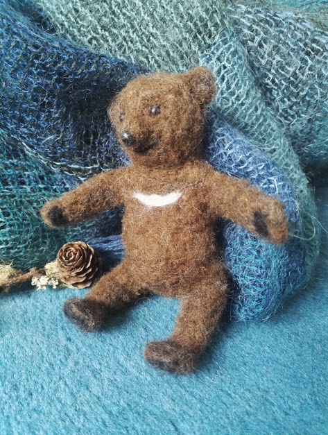 Needle felted bear